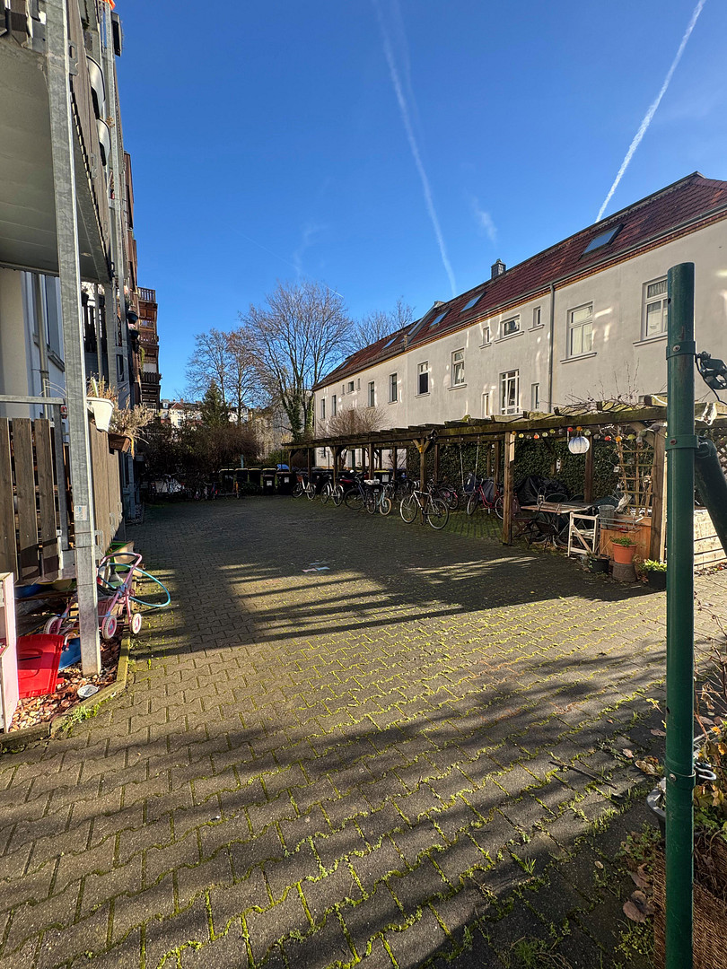 Bezugsfrei! Hochwertig saniert! Parkblick! Ihre neue Wohnung im hippen Szeneviertel – Wiedebachstraße, 4277 Leipzig(Connewitz) – Vorschaubild 9