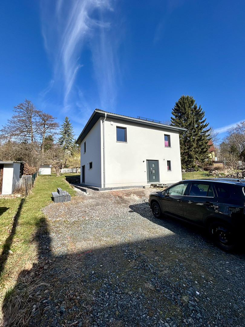 Stilvolle Stadtvilla in naturnaher Traumlage – modernes Wohnen mit Lebensqualität – 09573 Gornau OT Dittmannsdorf(Dittmannsdorf) – Vorschaubild 2