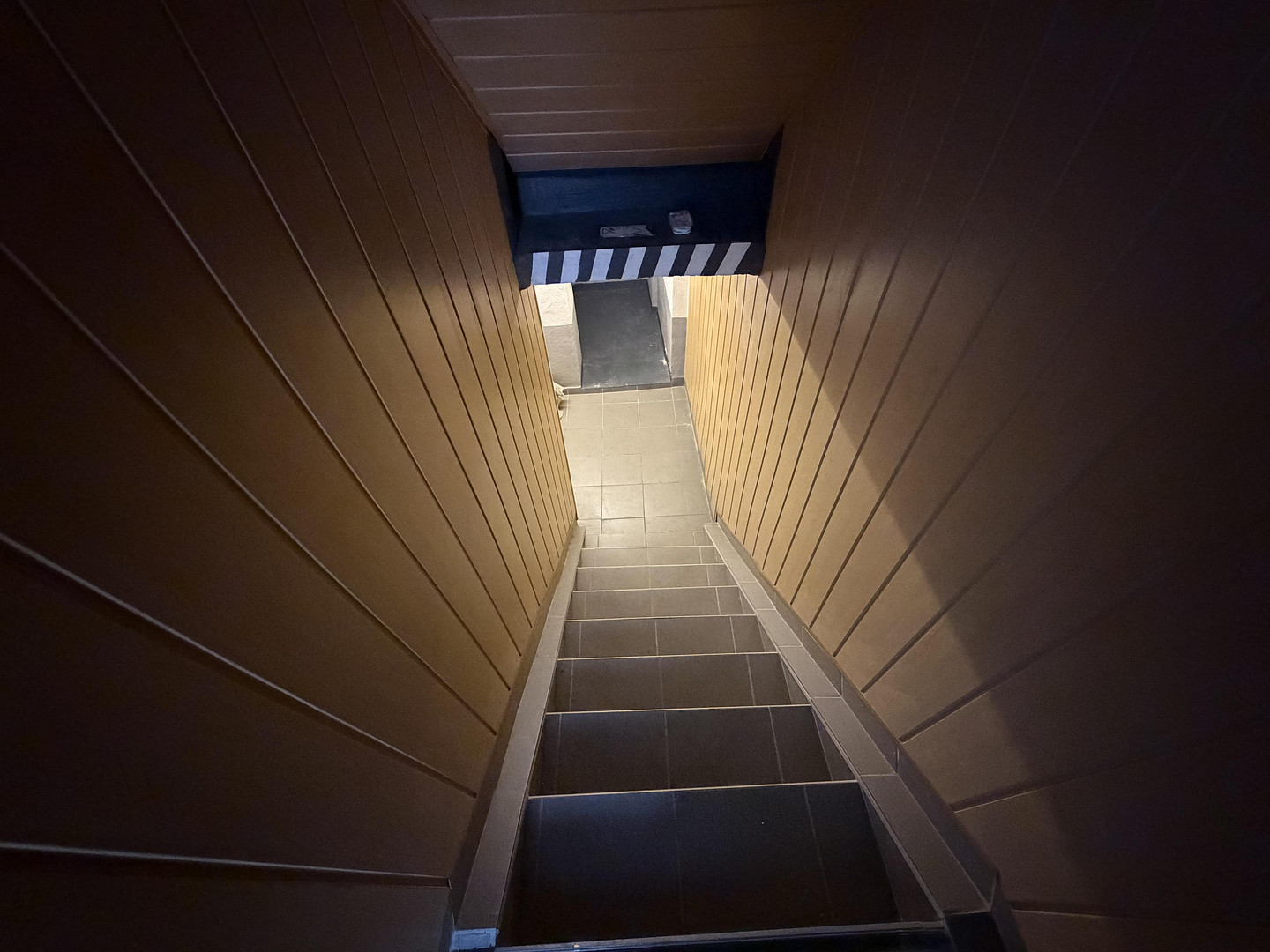 Wohn- und Geschäftshaus 299m2 Wohn- und Gewerbefläche für  1.000 EUR / m2 – Nikolausstr. 1, 45141 Essen(Stoppenberg) – Vorschaubild 25