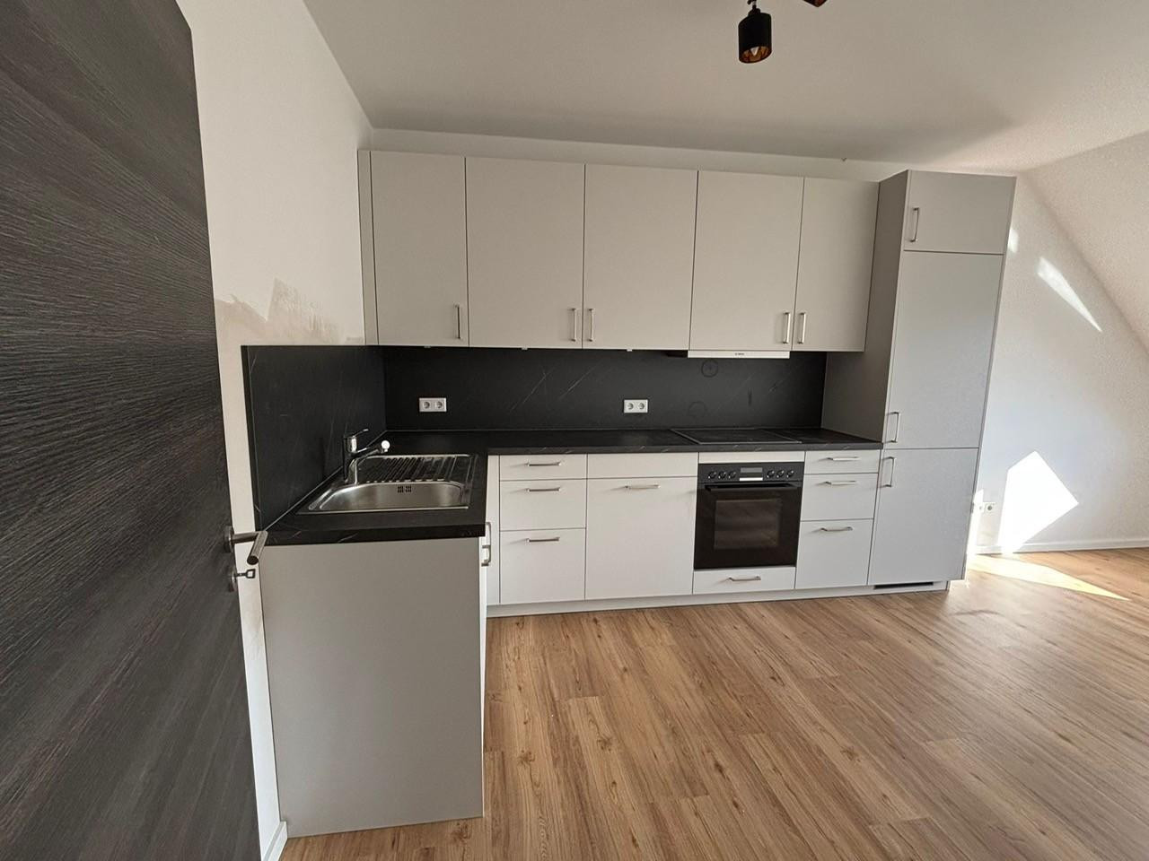 Renovierte 3 Zimmer in TOP Lage Wiesbaden Mitte – Wiesbaden – Vorschaubild 2