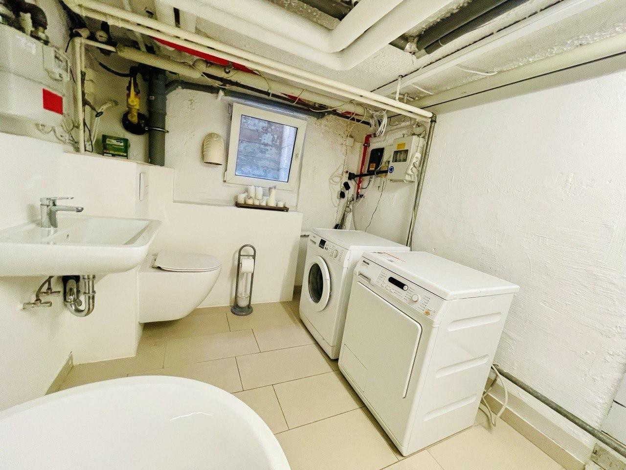 Teilmöbliertes Haus mit 55qm Garten in Schwabing – Leopoldstraße 217, 80807 München(Milbertshofen) – Vorschaubild 18