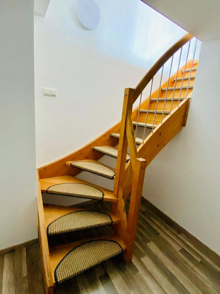 Teilmöbliertes Haus mit 55qm Garten in Schwabing – Leopoldstraße 217, 80807 München(Milbertshofen) – Vorschaubild 11