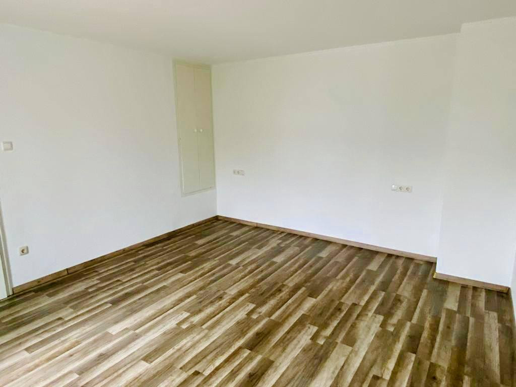 Teilmöbliertes Haus mit 55qm Garten in Schwabing – Leopoldstraße 217, 80807 München(Milbertshofen) – Vorschaubild 8