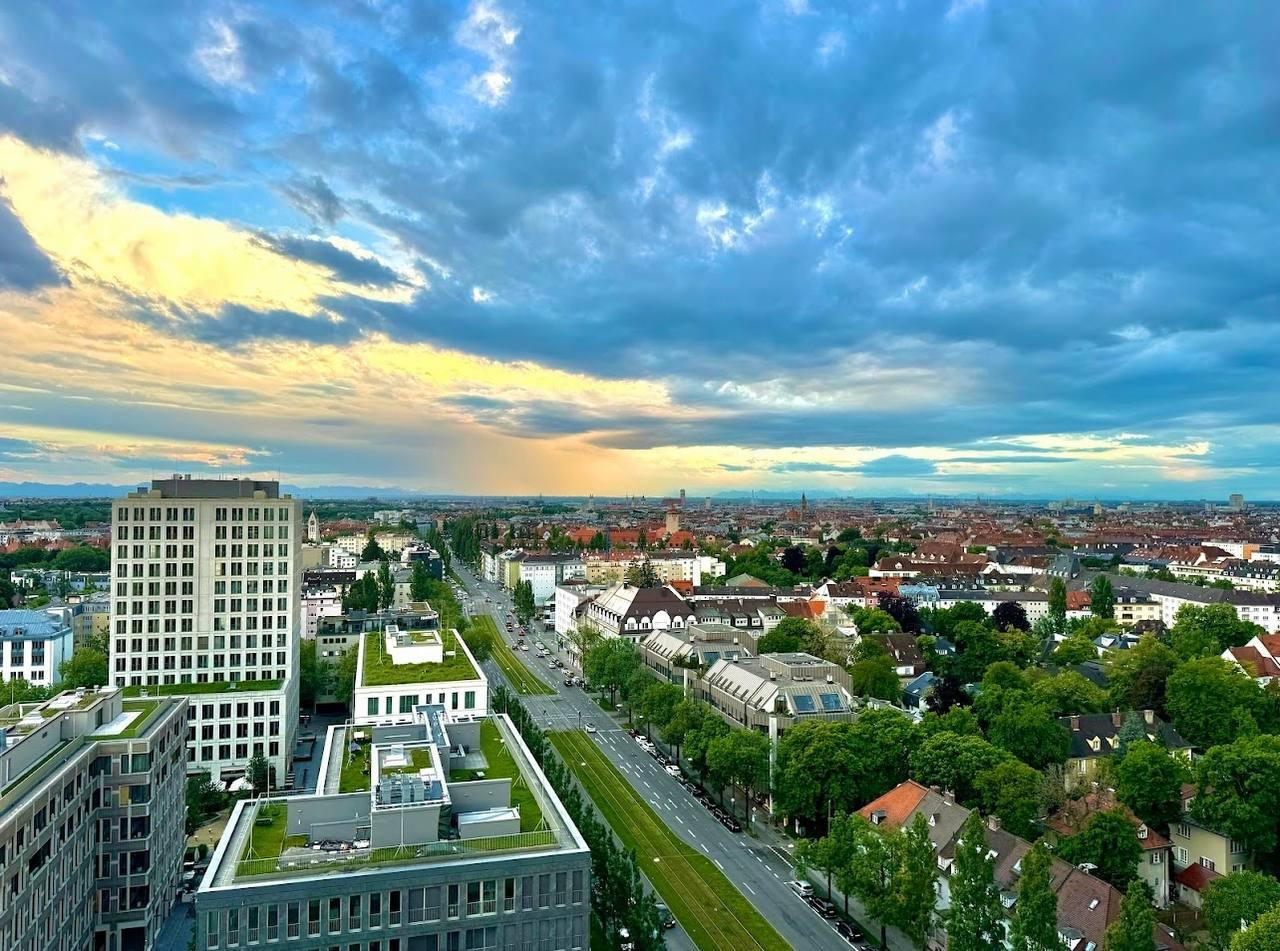 Teilmöbliertes Haus mit 55qm Garten in Schwabing – Leopoldstraße 217, 80807 München(Milbertshofen) – Vorschaubild 2