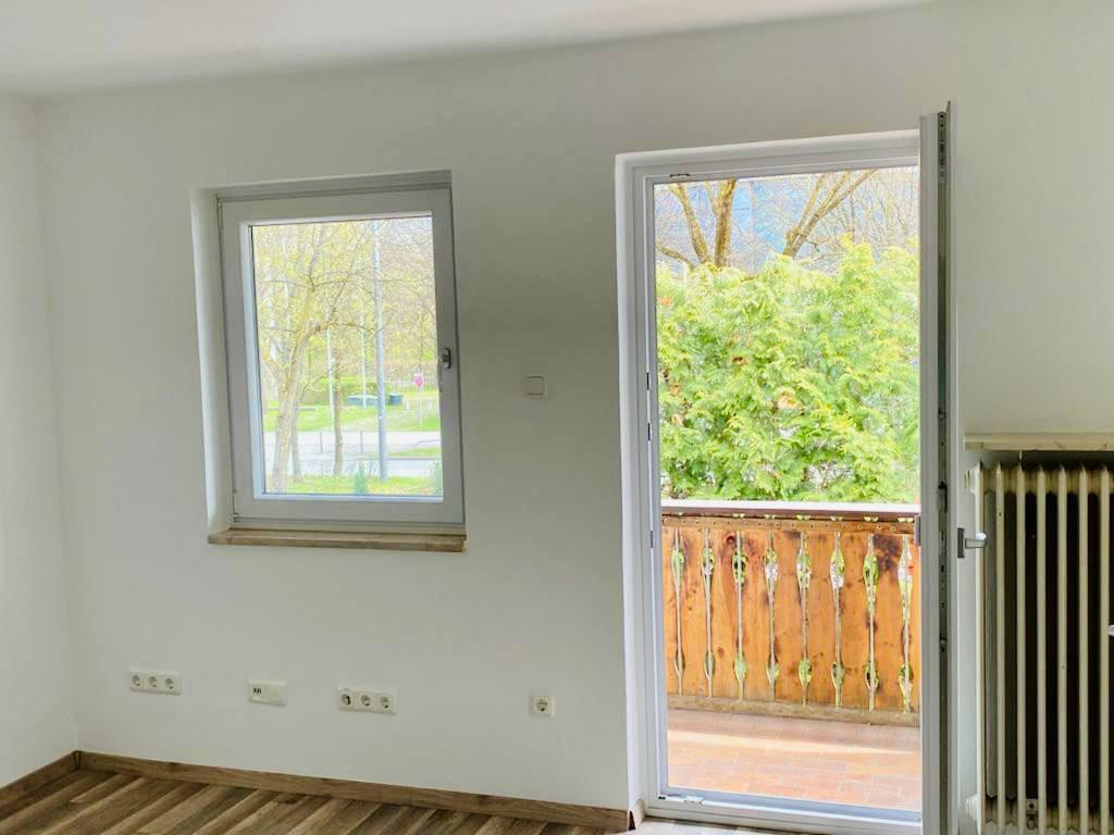 Teilmöbliertes Haus mit 55qm Garten in Schwabing – Leopoldstraße 217, 80807 München(Milbertshofen) – Vorschaubild 9