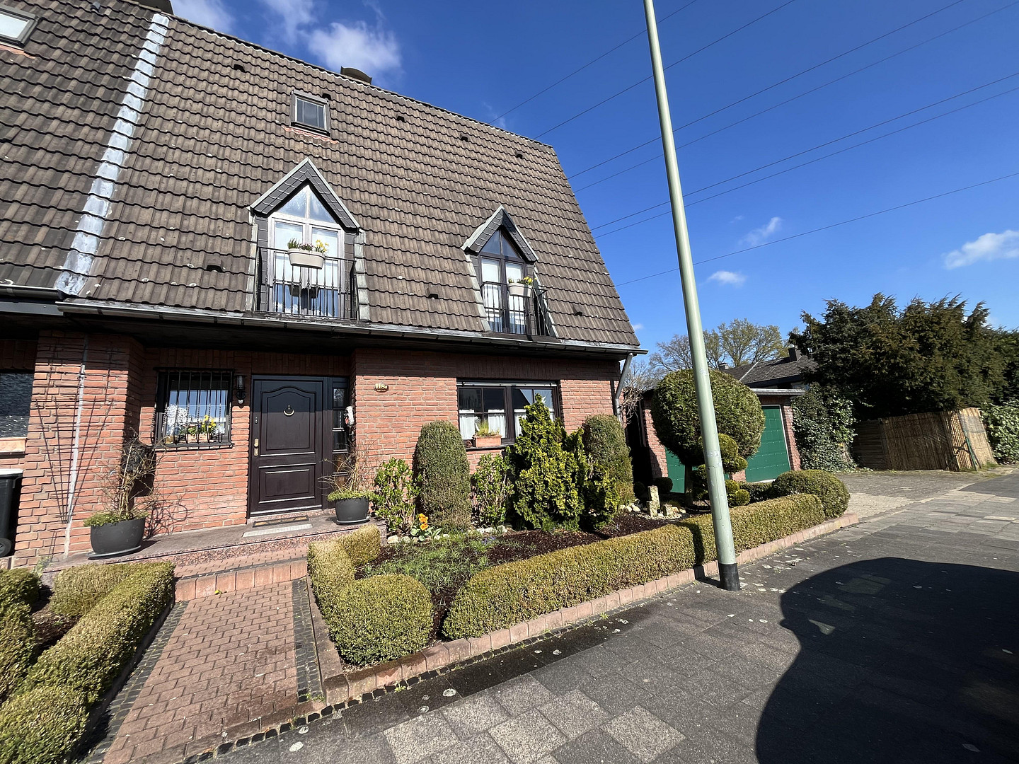 Einfamilienhaus mit Doppelgarage und Garten in Duisburg Rumeln – Duisburg(Rumeln-Kaldenhausen) – Vorschaubild 2