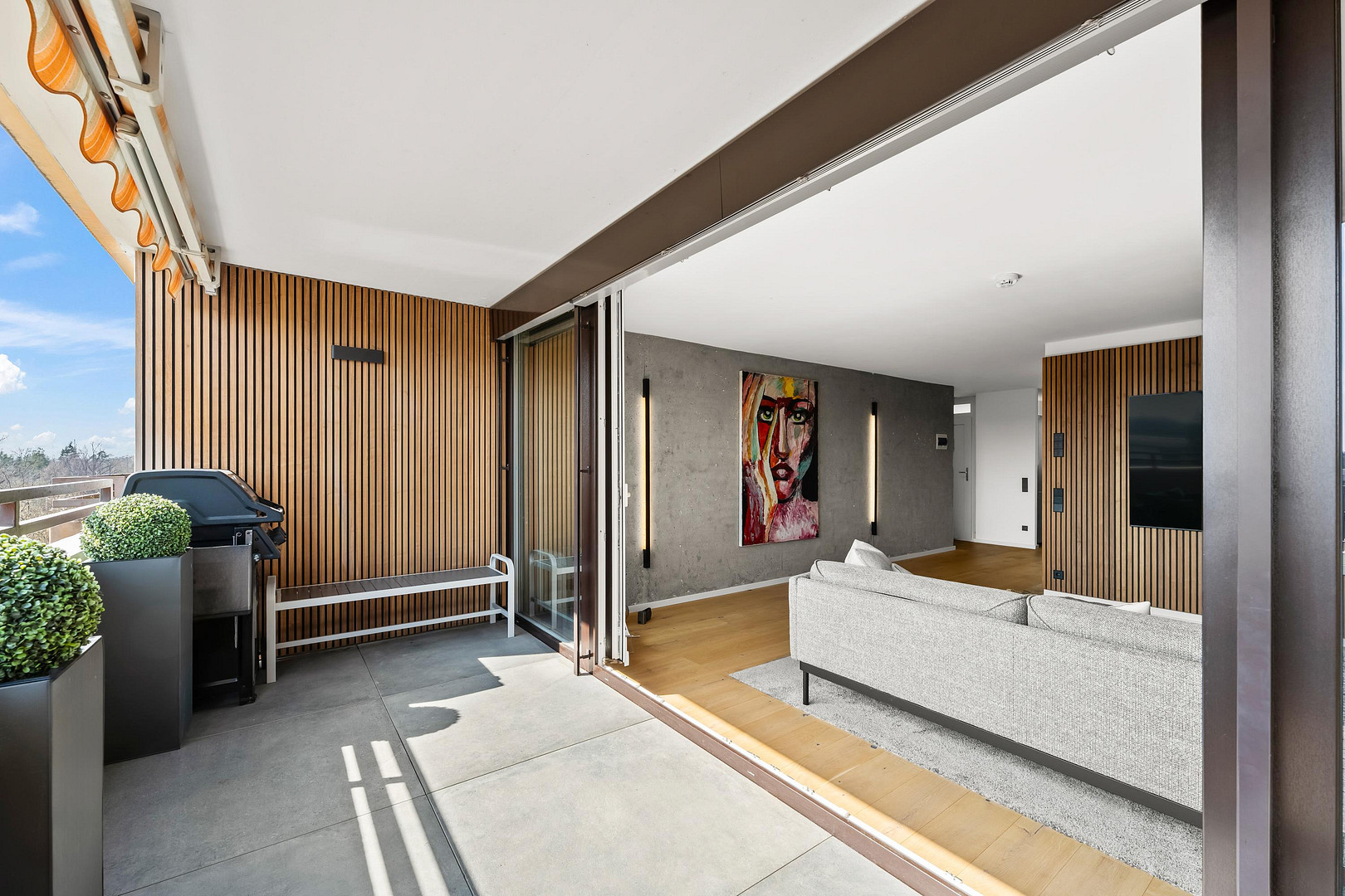 Skyline-Feeling in Nürnberg – Exklusive Traumwohnung mit Swimmingpool und Sauna – Nürnberg(Langwasser) – Vorschaubild 3