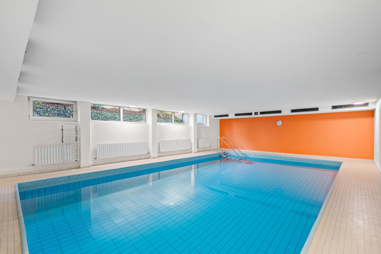 Skyline-Feeling in Nürnberg – Exklusive Traumwohnung mit Swimmingpool und Sauna – Nürnberg(Langwasser) – Vorschaubild 16
