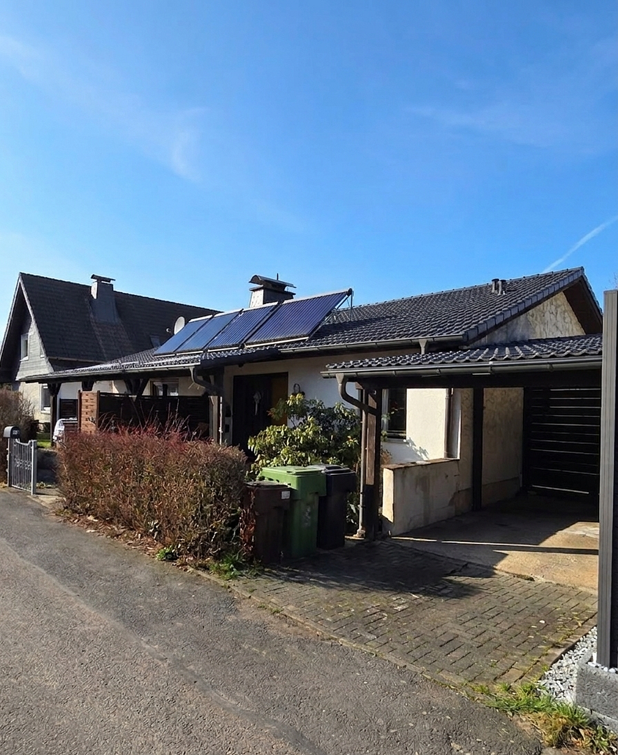 Charmanter Bungalow mit Einliegerwohnung und Garage in ruhiger Lage von Waldbröl-Hermesdorf – Uhlandweg 16, 51545 Waldbröl(Hermesdorf) – Vorschaubild 4