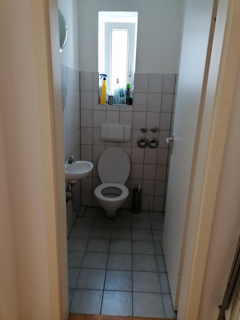 Gepflegte 2 Zimmer-Wohnung mit Stellplatz in Stuttgart-Bad Cannstatt – Stuttgart - Bad-Cannstatt(Bad Cannstatt) – Vorschaubild 9