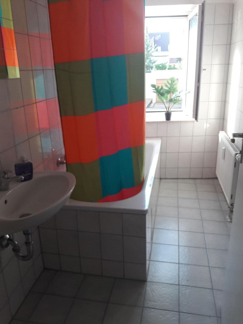 Gepflegte 2 Zimmer-Wohnung mit Stellplatz in Stuttgart-Bad Cannstatt – Stuttgart - Bad-Cannstatt(Bad Cannstatt) – Vorschaubild 8