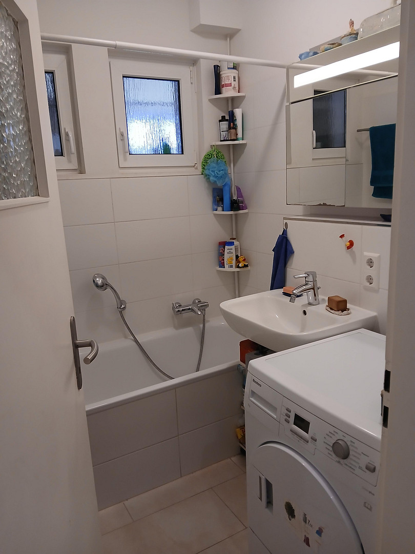 Ruhige Erdgeschosswohnung mit einmaligem Garten in zentraler Lage in der Unterwiehre – 79100 Freiburg(Wiehre) – Vorschaubild 9