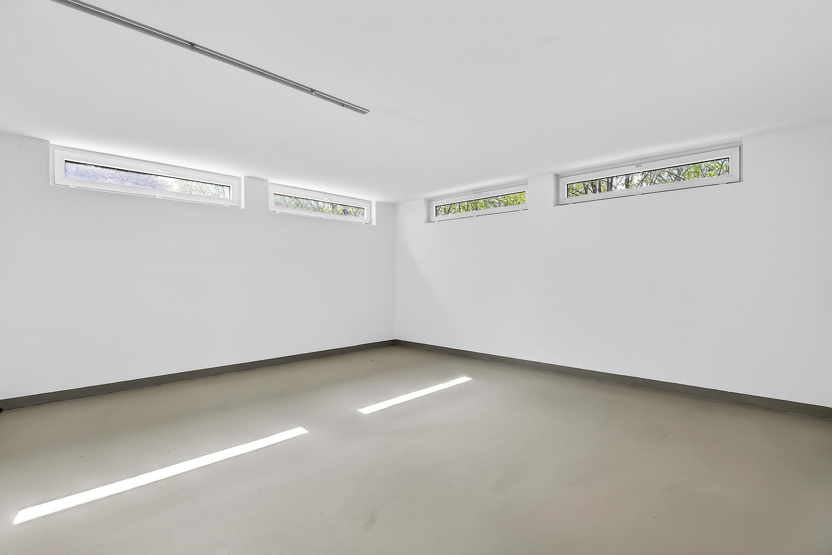Sofort frei! Schöne Doppelhaushälfte in Gräfelfing mit Garage! – Maria-Eich-Str. 17a, 82166 Gräfelfing(Lochham) – Vorschaubild 30