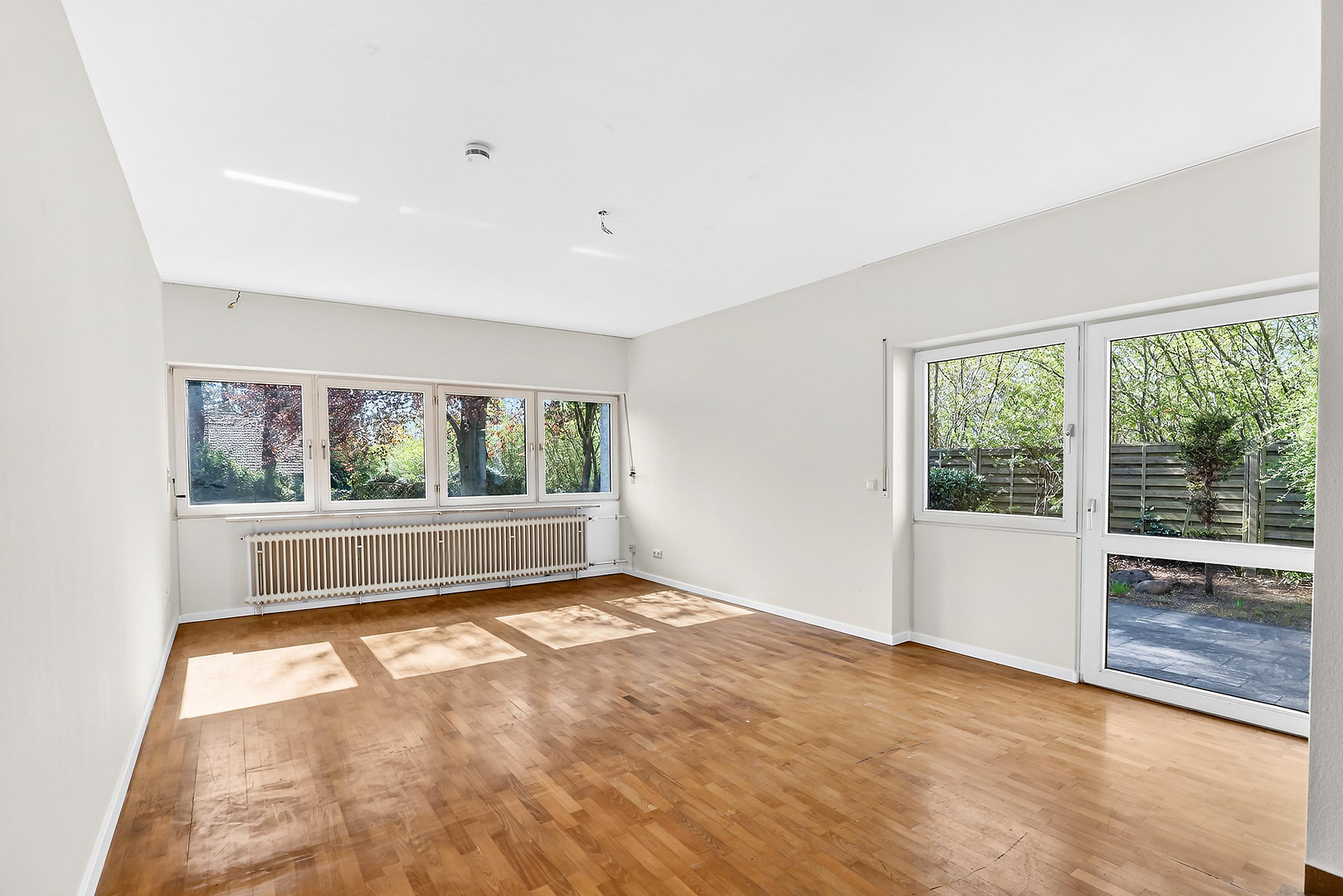 Sofort frei! Schöne Doppelhaushälfte in Gräfelfing mit Garage! – Maria-Eich-Str. 17a, 82166 Gräfelfing(Lochham) – Vorschaubild 8