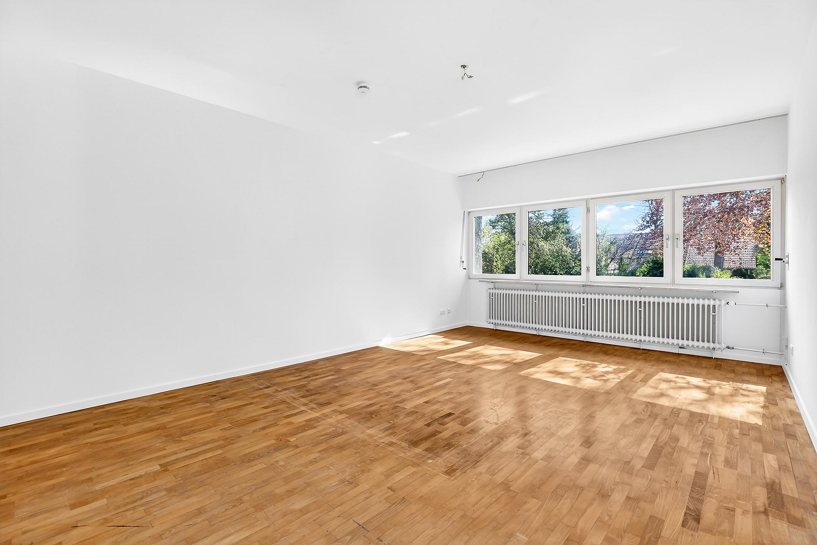 Sofort frei! Schöne Doppelhaushälfte in Gräfelfing mit Garage! – Maria-Eich-Str. 17a, 82166 Gräfelfing(Lochham) – Vorschaubild 7