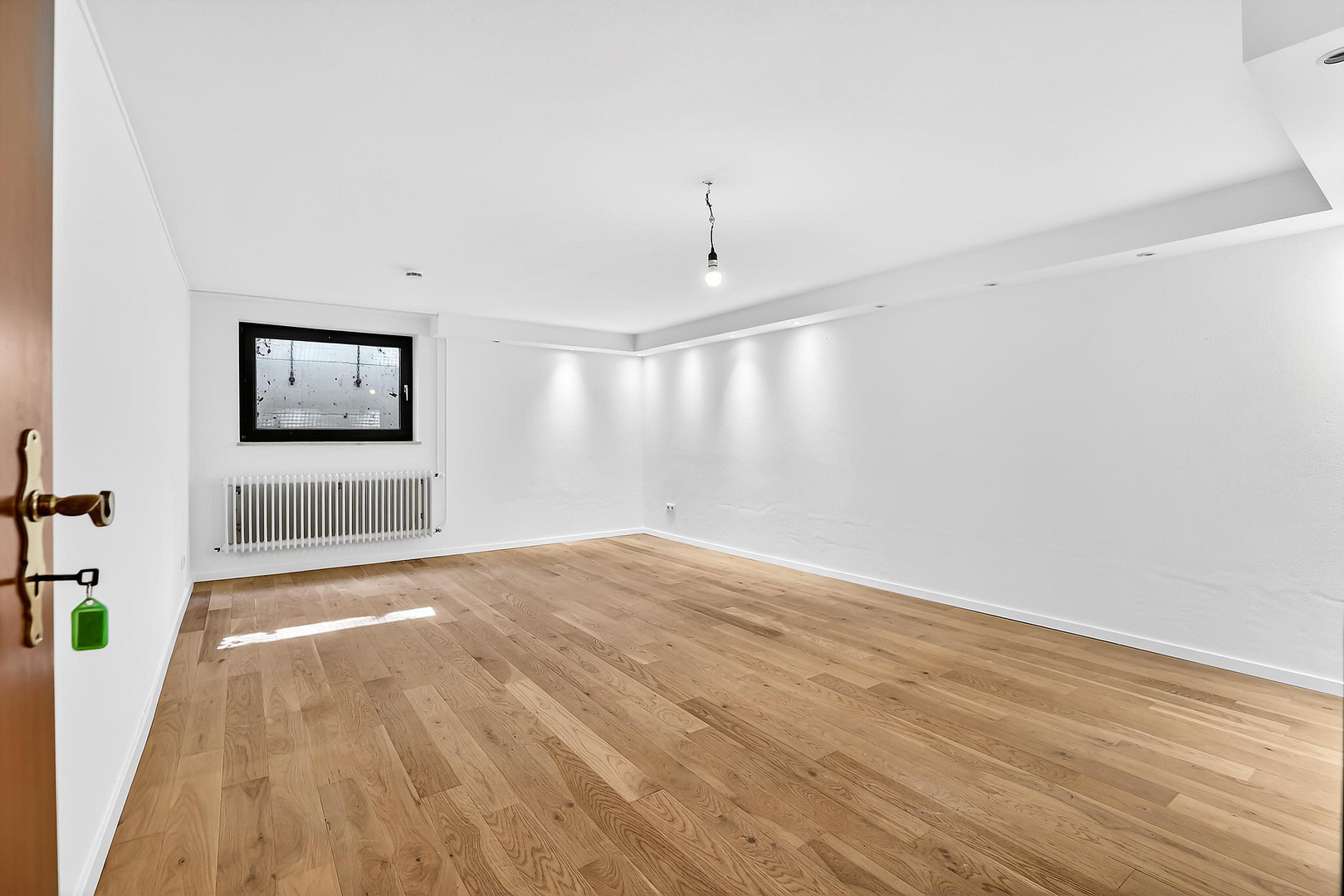 Sofort frei! Schöne Doppelhaushälfte in Gräfelfing mit Garage! – Maria-Eich-Str. 17a, 82166 Gräfelfing(Lochham) – Vorschaubild 24