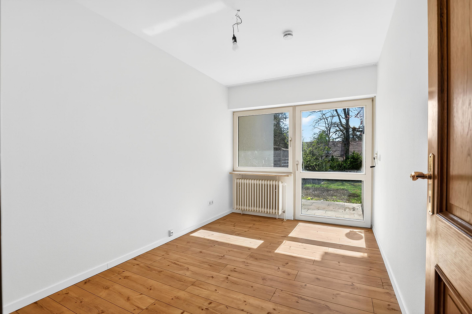 Sofort frei! Schöne Doppelhaushälfte in Gräfelfing mit Garage! – Maria-Eich-Str. 17a, 82166 Gräfelfing(Lochham) – Vorschaubild 13