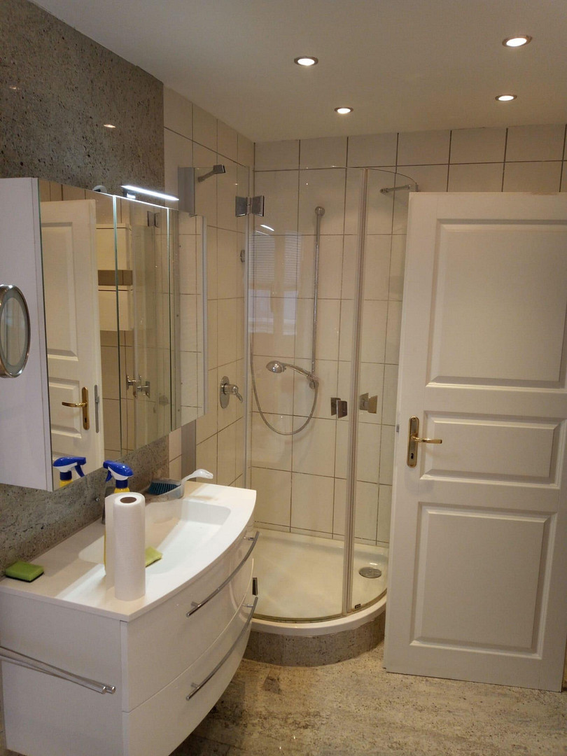 Helle, freundliche Dachgeschoß- Wohnung 2 ZKB – Göggingerstr 31, 86159 Augsburg(Antonsviertel) – Vorschaubild 10