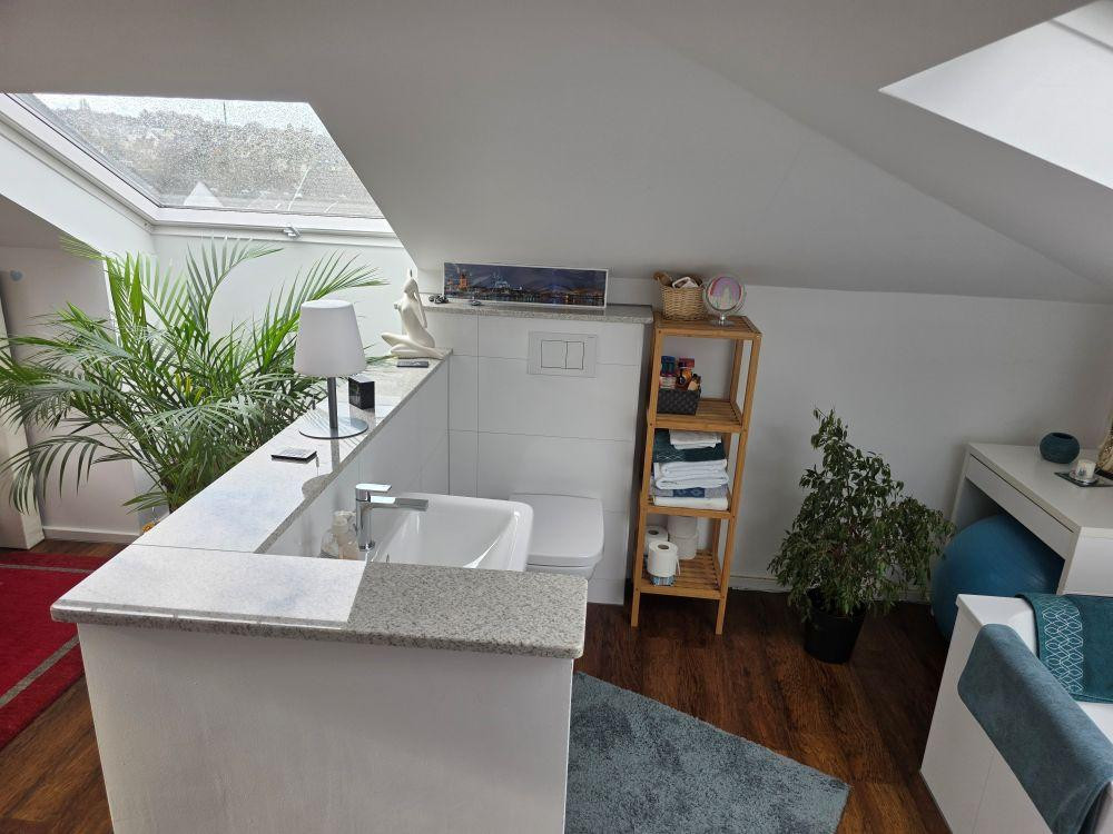 4 Zimmerwohnung mit ausgebautem Dachgeschoss incl. Garage in 4-Parteienhaus in Bonn-Lengsdorf – Bonn-Lengsdorf – Vorschaubild 12