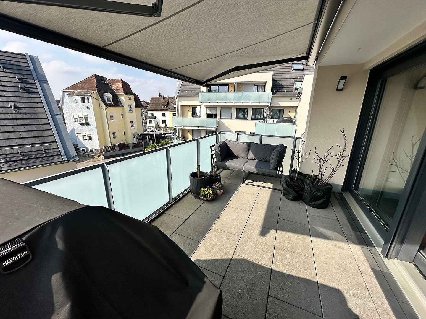 Moderne 4-Zimmer-Maisonettewohnung mit Südbalkon – Marbacher Straße 88, 70435 Stuttgart(Zuffenhausen) – Vorschaubild 2