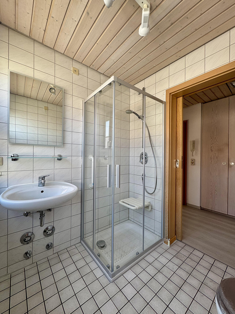 Provisionsfrei: 2-Zimmer-Wohnung DG mit Balkon in betreuter Wohnanlage – Birkenfeldstraße 5, 74206 Bad Wimpfen – Vorschaubild 9