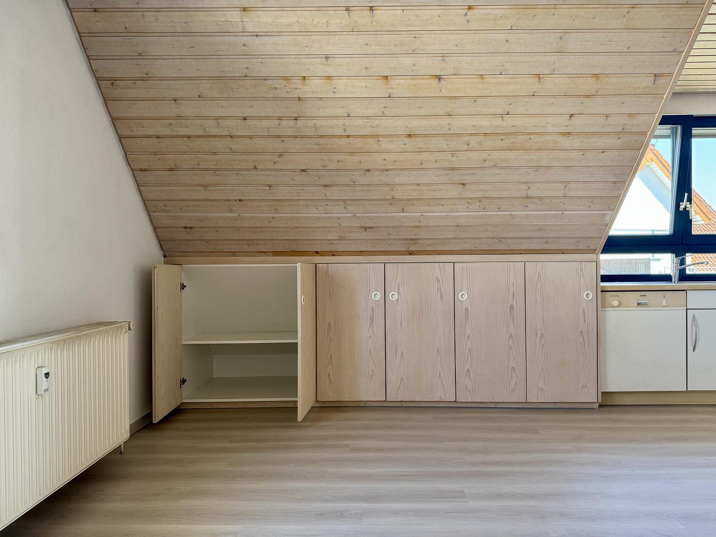 Provisionsfrei: 2-Zimmer-Wohnung DG mit Balkon in betreuter Wohnanlage – Birkenfeldstraße 5, 74206 Bad Wimpfen – Vorschaubild 4