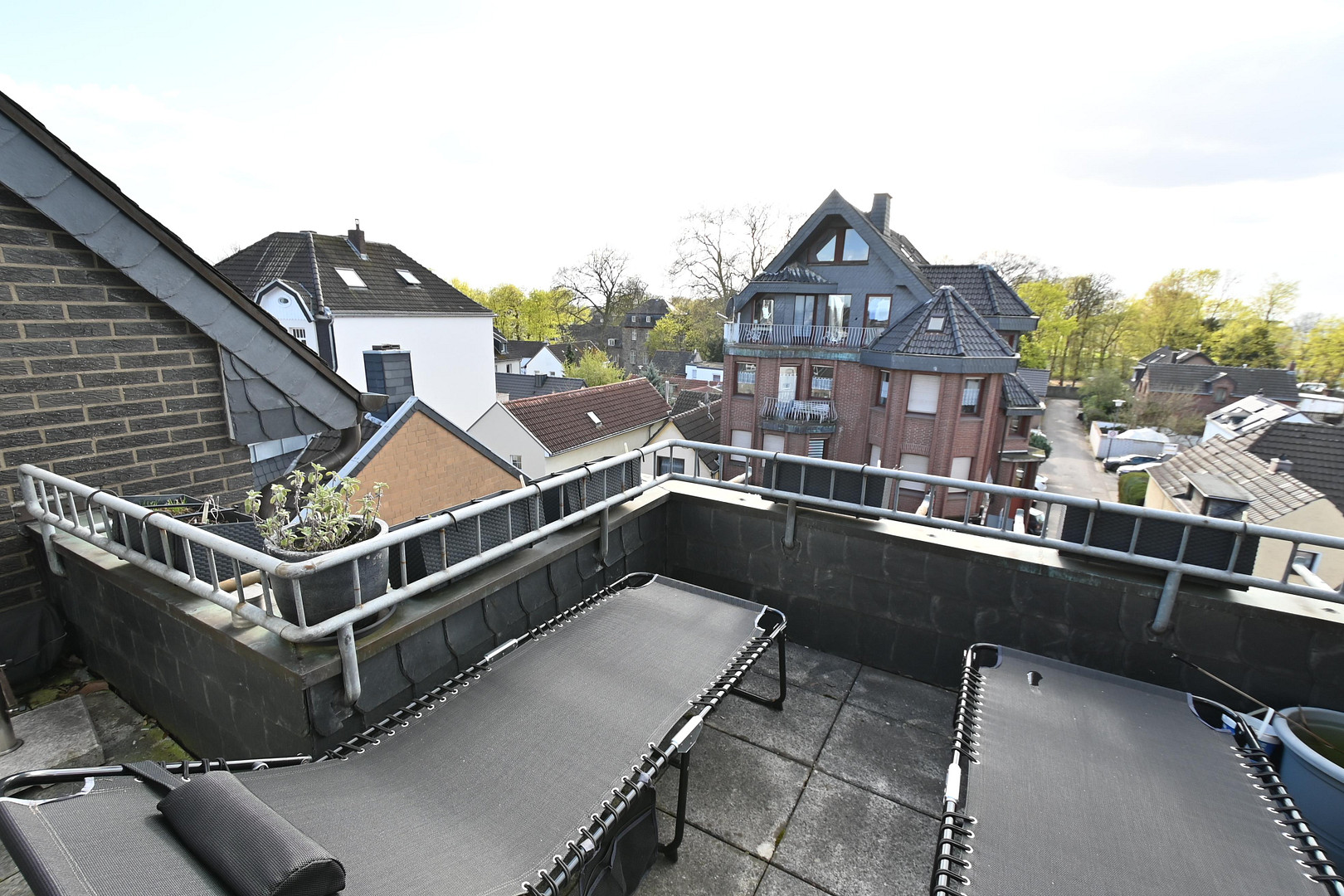 Mehr als vier Wände – Dein neues Zuhause in Köln-Wahn. Wo Großstadtleben auf Lebensqualität trifft – Frankfurter Str. 214, 51147 Köln(Wahn) – Vorschaubild 2
