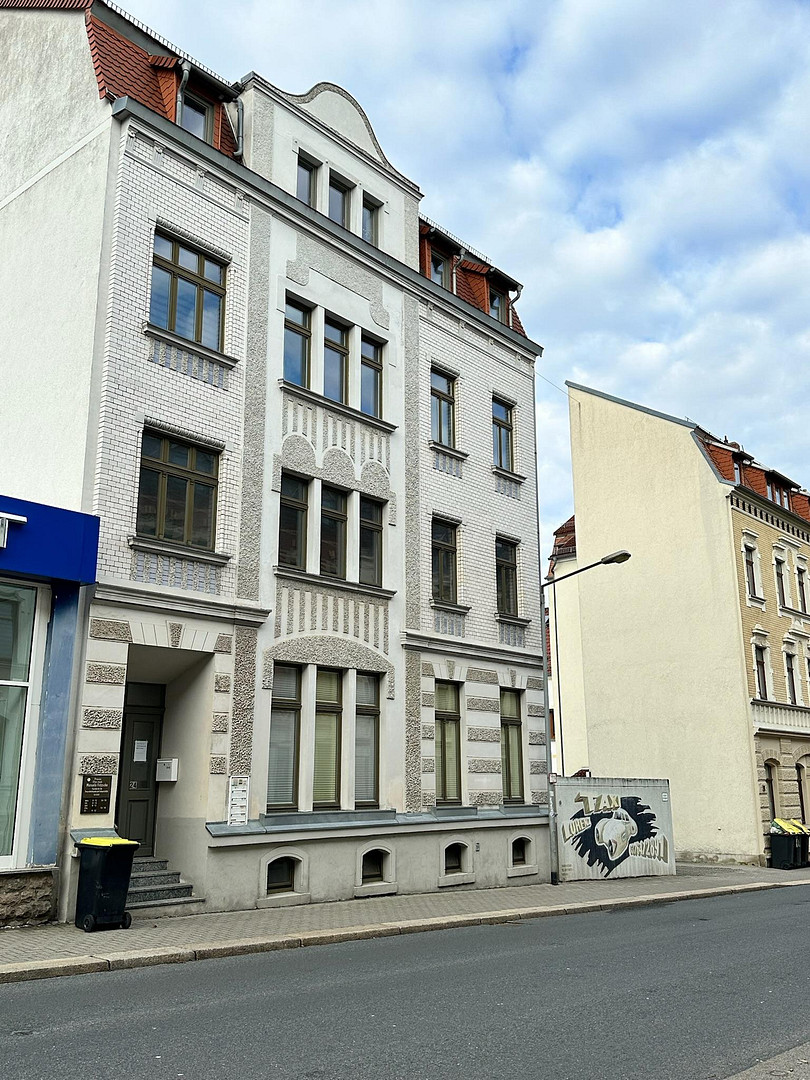 Ihr neues Zuhause im Gründerzeithaus - helle 2-Raum-Wohnung in bester Meeraner Lage – Rudolf-Breitscheid-Straße 24, 8393 Meerane – Vorschaubild 2