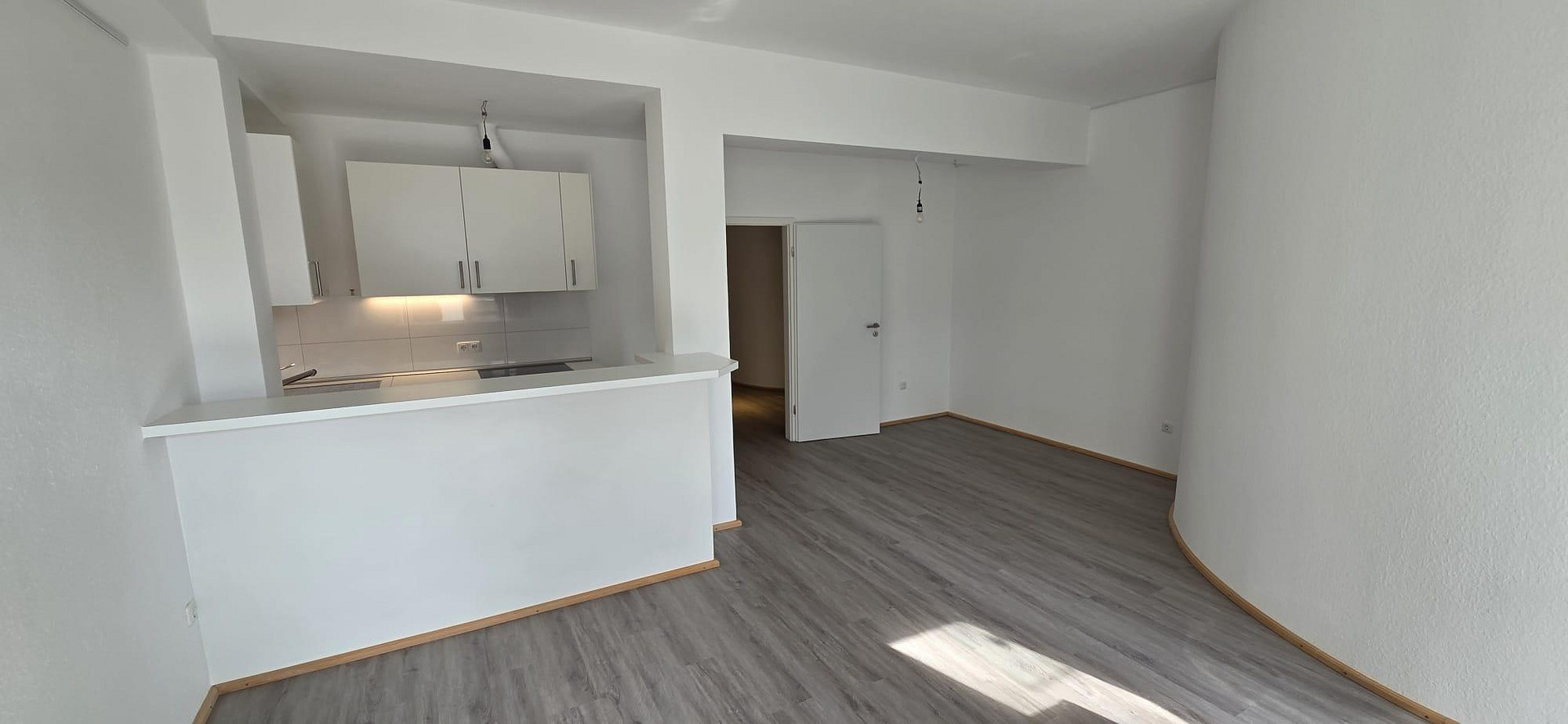 Stilvolle Split-Level-Loftwohnung mit Garten in sanierter Fabrik mit TG Stellplatz – 40489 Düsseldorf(Angermund) – Vorschaubild 12