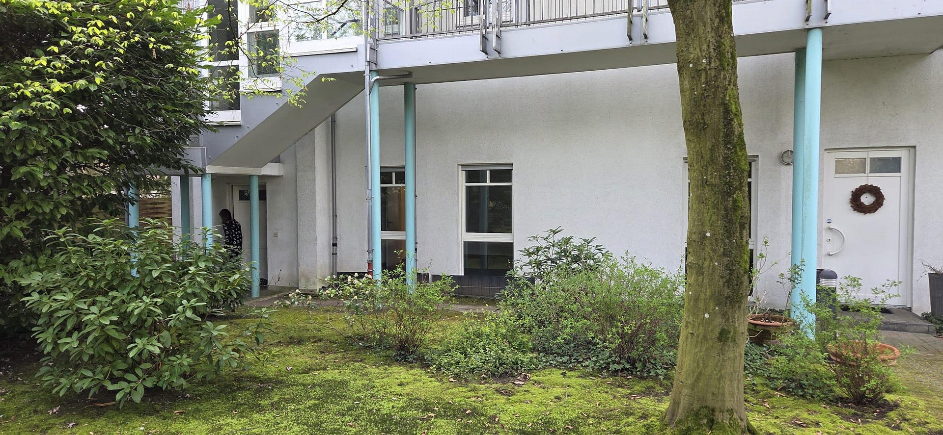 Stilvolle Split-Level-Loftwohnung mit Garten in sanierter Fabrik mit TG Stellplatz – 40489 Düsseldorf(Angermund) – Vorschaubild 4