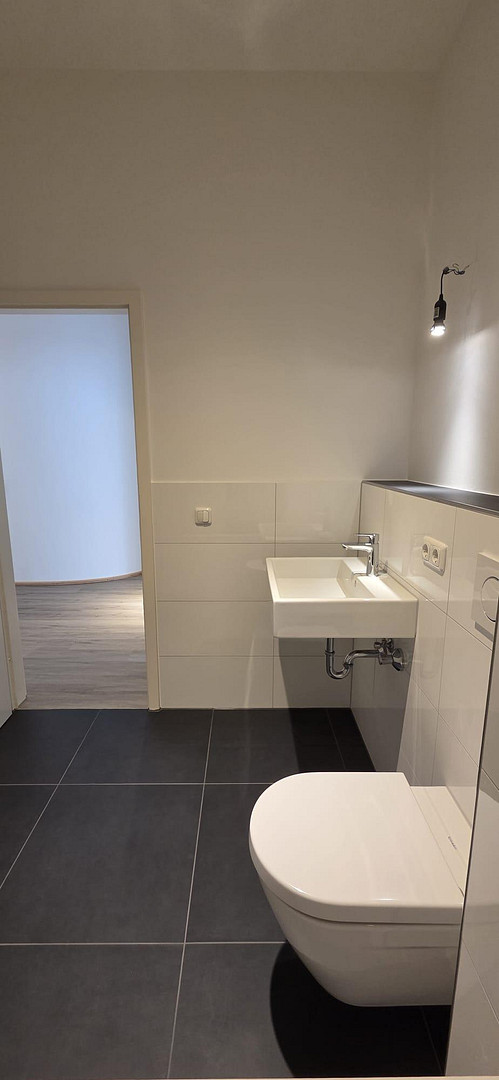 Stilvolle Split-Level-Loftwohnung mit Garten in sanierter Fabrik mit TG Stellplatz – 40489 Düsseldorf(Angermund) – Vorschaubild 21
