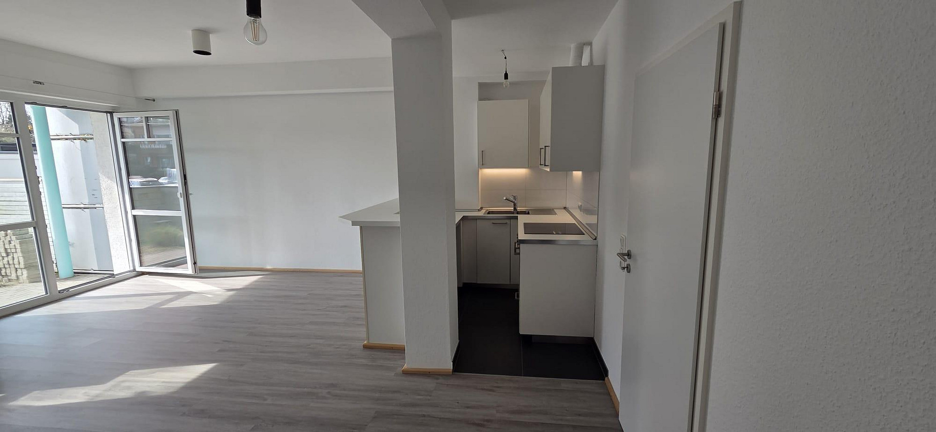Stilvolle Split-Level-Loftwohnung mit Garten in sanierter Fabrik mit TG Stellplatz – 40489 Düsseldorf(Angermund) – Vorschaubild 14
