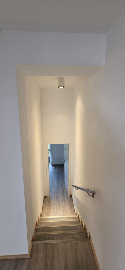 Stilvolle Split-Level-Loftwohnung mit Garten in sanierter Fabrik mit TG Stellplatz – 40489 Düsseldorf(Angermund) – Vorschaubild 10