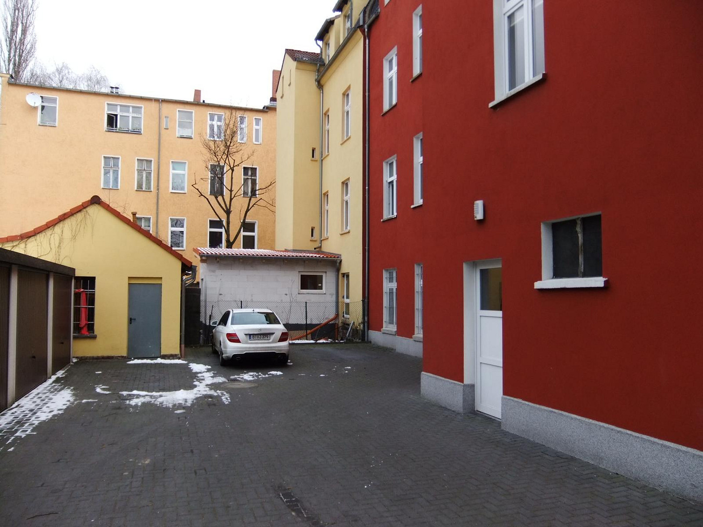 Charmante Altbauwohnung mit großzügigem Hof, Gartenidylle und gewachsener Hausgemeinschaft – Treskowallee 56, 10318 Berlin(Karlshorst) – Vorschaubild 17
