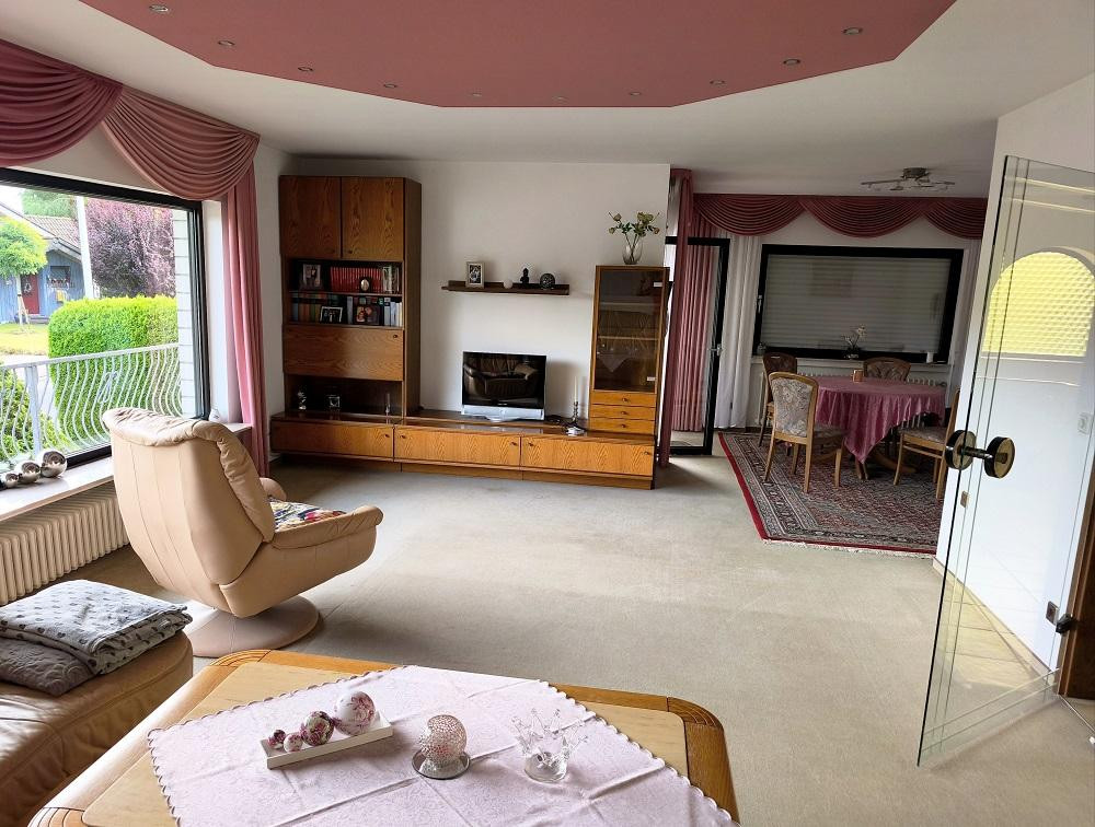 Großzügiges Einfamilienhaus mit Einliegerwohnung in toller Lage -keine Maklergebühr- – Mengerskirchen-Dillhausen(Dillhausen) – Vorschaubild 22