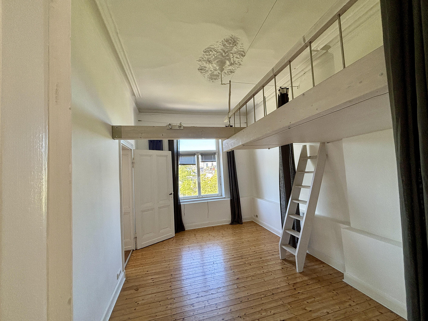 Altbau-Charme pur: 4-Zimmer-Wohnung mit Dielenboden & Stuckdecken – Bismarckstr. 94, 52066 Aachen – Vorschaubild 17