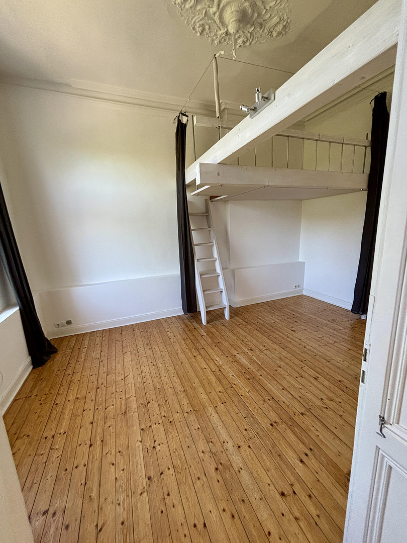 Altbau-Charme pur: 4-Zimmer-Wohnung mit Dielenboden & Stuckdecken – Bismarckstr. 94, 52066 Aachen – Vorschaubild 19