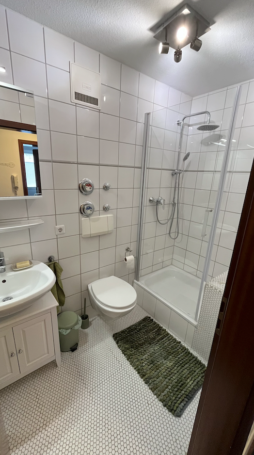 Möblierte 3 Zimmer Wohnung in Stuttgart-Süd – Im Lerchenrain 6, 70199 Stuttgart(Süd) – Vorschaubild 9