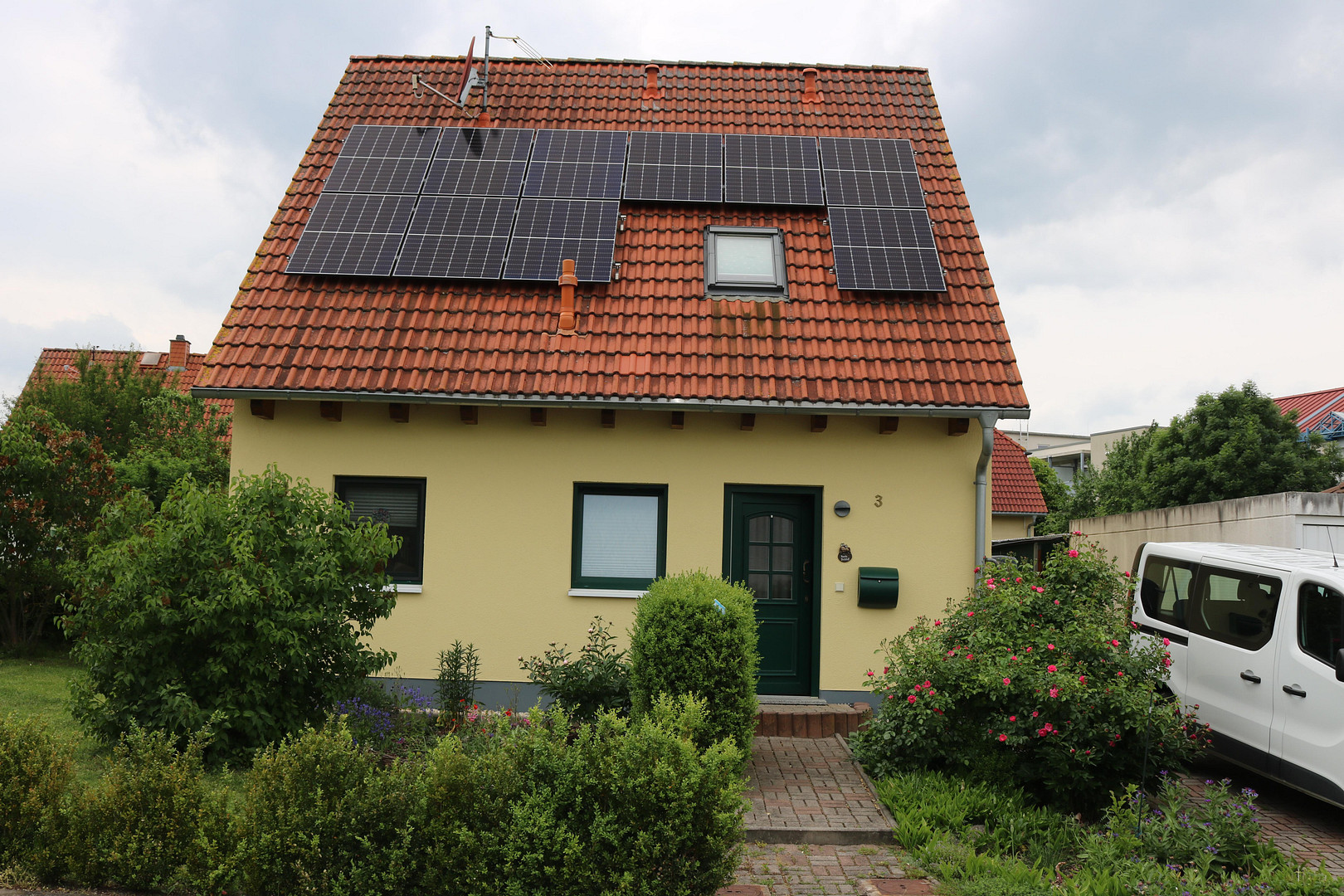 Gepflegtes freistehendes Einfamilienhaus Objekt ist im Moment Reserviert – Arnstadt – Vorschaubild 2