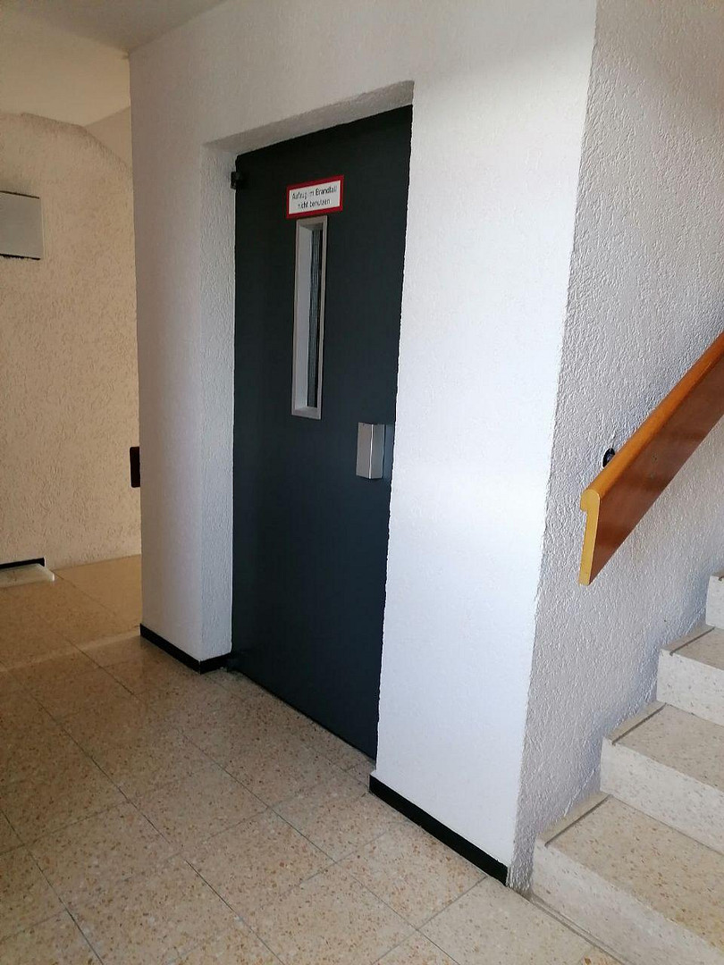 Stilvolle 3,5-Zimmer Penthousewohnung (ca. 95 m²) in Stuttgart-Möhringen – Stuttgart(Möhringen) – Vorschaubild 4