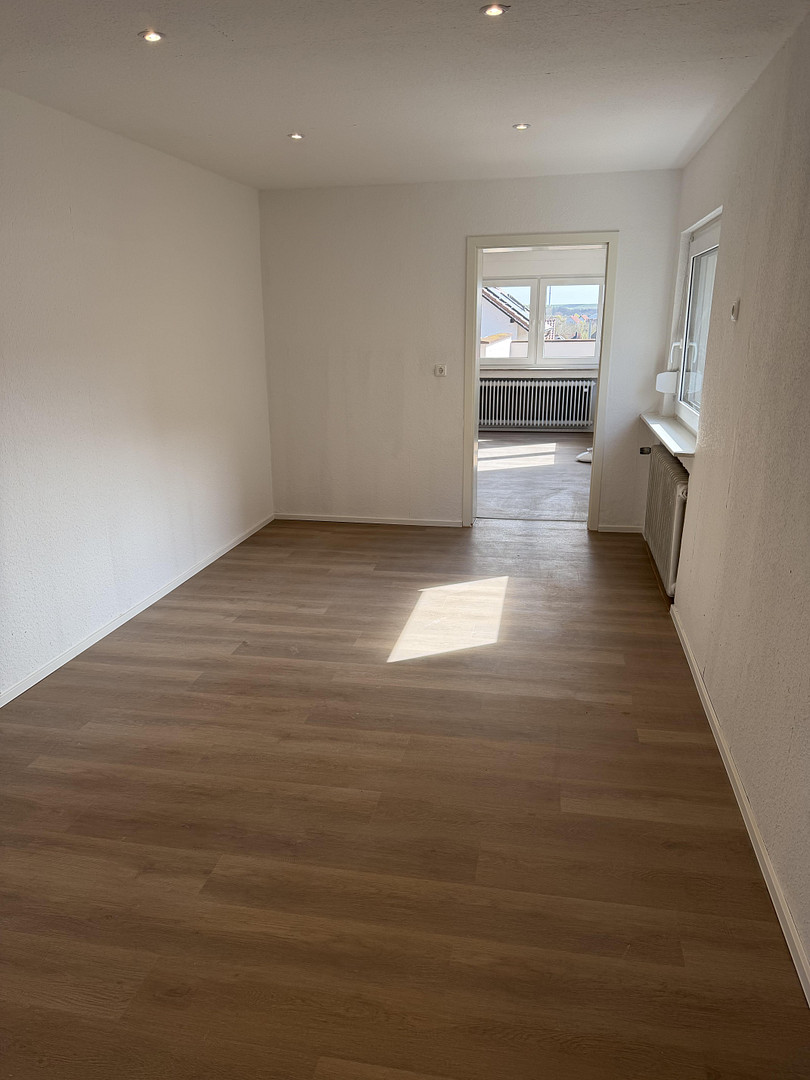 renoviertes Haus 4 Zimmer Küche Bad mit Hof und Garage Worms Abenheim – Saalgasse 2, 67550 Worms(Abenheim) – Vorschaubild 8