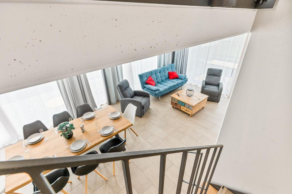 Extravagantes Designer-Haus im Schweizer Chaletstil – Bodensee-Panorama inklusive - Provisionsfrei – Zum Schierenberg 23, 78337 Öhningen-Wangen(Wangen) – Vorschaubild 19