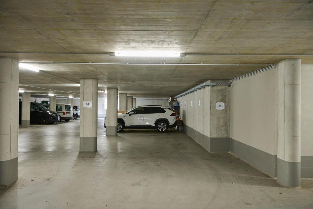Extravagantes Designer-Haus im Schweizer Chaletstil – Bodensee-Panorama inklusive - Provisionsfrei – Zum Schierenberg 23, 78337 Öhningen-Wangen(Wangen) – Vorschaubild 36