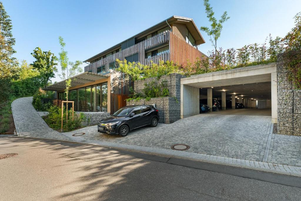 Extravagantes Designer-Haus im Schweizer Chaletstil – Bodensee-Panorama inklusive - Provisionsfrei – Zum Schierenberg 23, 78337 Öhningen-Wangen(Wangen) – Vorschaubild 35