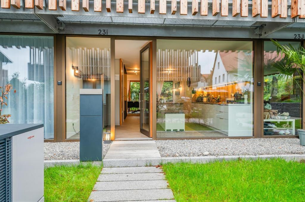 Extravagantes Designer-Haus im Schweizer Chaletstil – Bodensee-Panorama inklusive - Provisionsfrei – Zum Schierenberg 23, 78337 Öhningen-Wangen(Wangen) – Vorschaubild 24