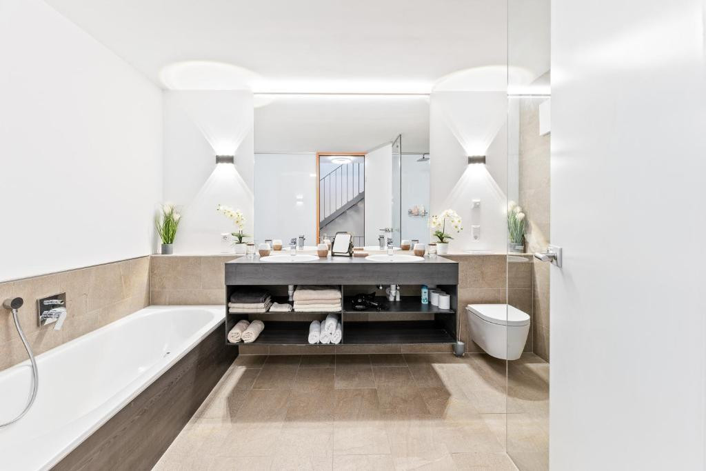 Extravagantes Designer-Haus im Schweizer Chaletstil – Bodensee-Panorama inklusive - Provisionsfrei – Zum Schierenberg 23, 78337 Öhningen-Wangen(Wangen) – Vorschaubild 12
