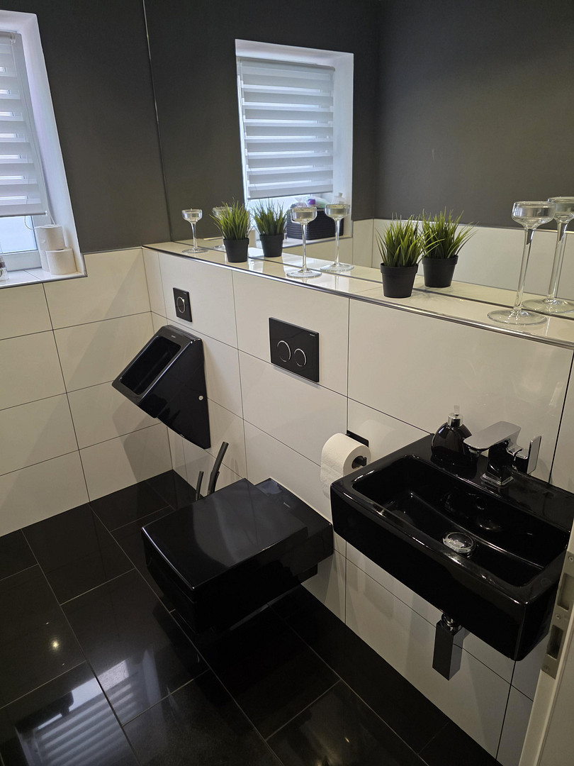 Kernsaniertes Haus (2017) mit Pool, Sauna, Kamin, Südbalkon & großer Südterrasse – Am Kapuzinerkloster 42, 47803 Krefeld(Inrath/Kliedbruch) – Vorschaubild 12