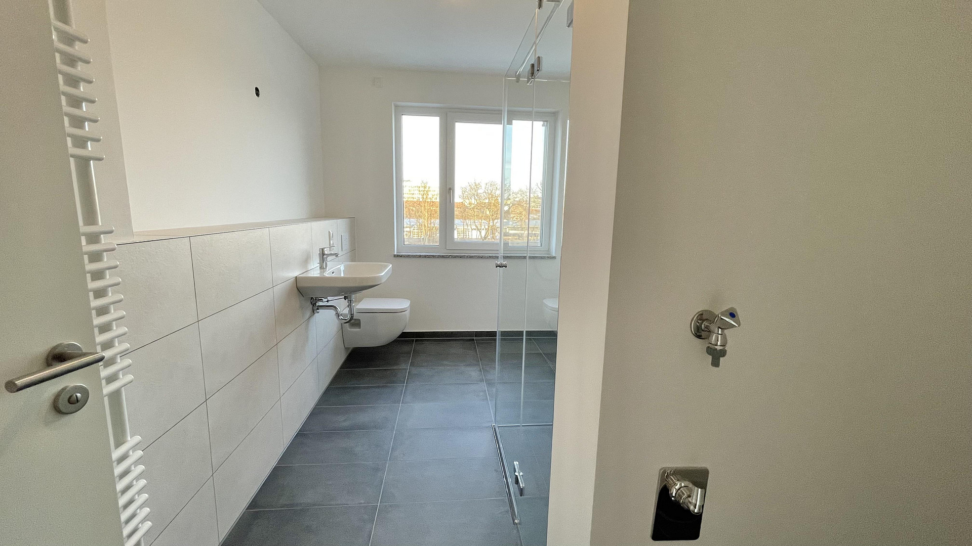 Moderne 3-Zimmer-Neubauwohnung mit Loggia, TG-Stellplatz & Aufzug in Nürnberg-Muggenhof – Nürnberg(Muggenhof) – Vorschaubild 12