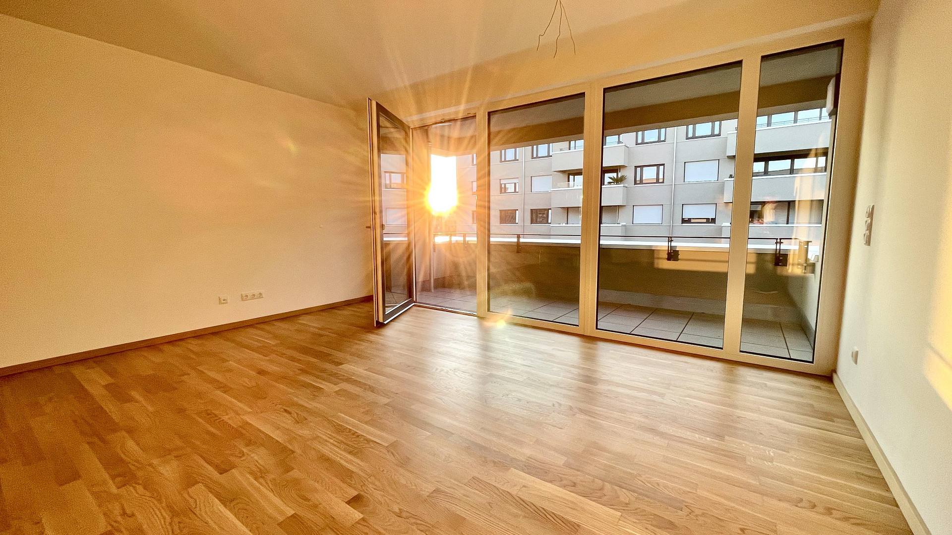 Moderne 3-Zimmer-Neubauwohnung mit Loggia, TG-Stellplatz & Aufzug in Nürnberg-Muggenhof – Nürnberg(Muggenhof) – Vorschaubild 3