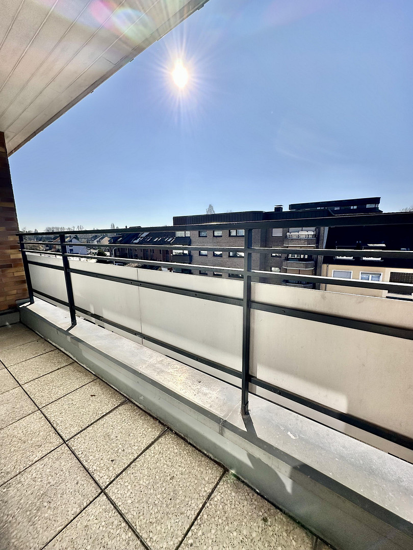 Top Wohnung Balkon EBK Unterbachersee! – Rathelbeckstrasse 350, 40627 Düsseldorf(Unterbach) – Vorschaubild 7